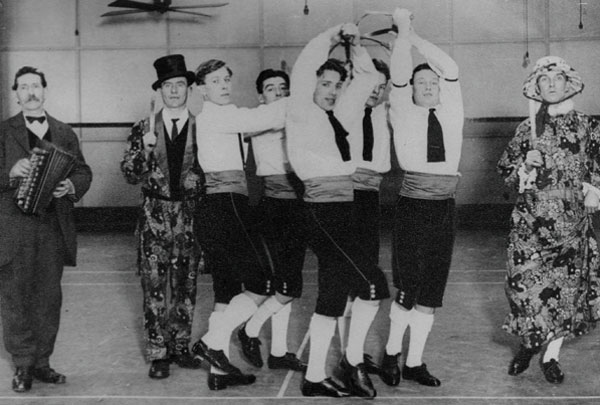 Photo of Newbiggin dancers